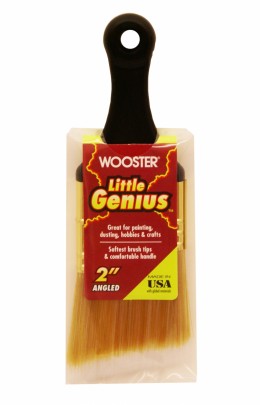 Кисть угловая короткая Wooster Little Genius, синтетика